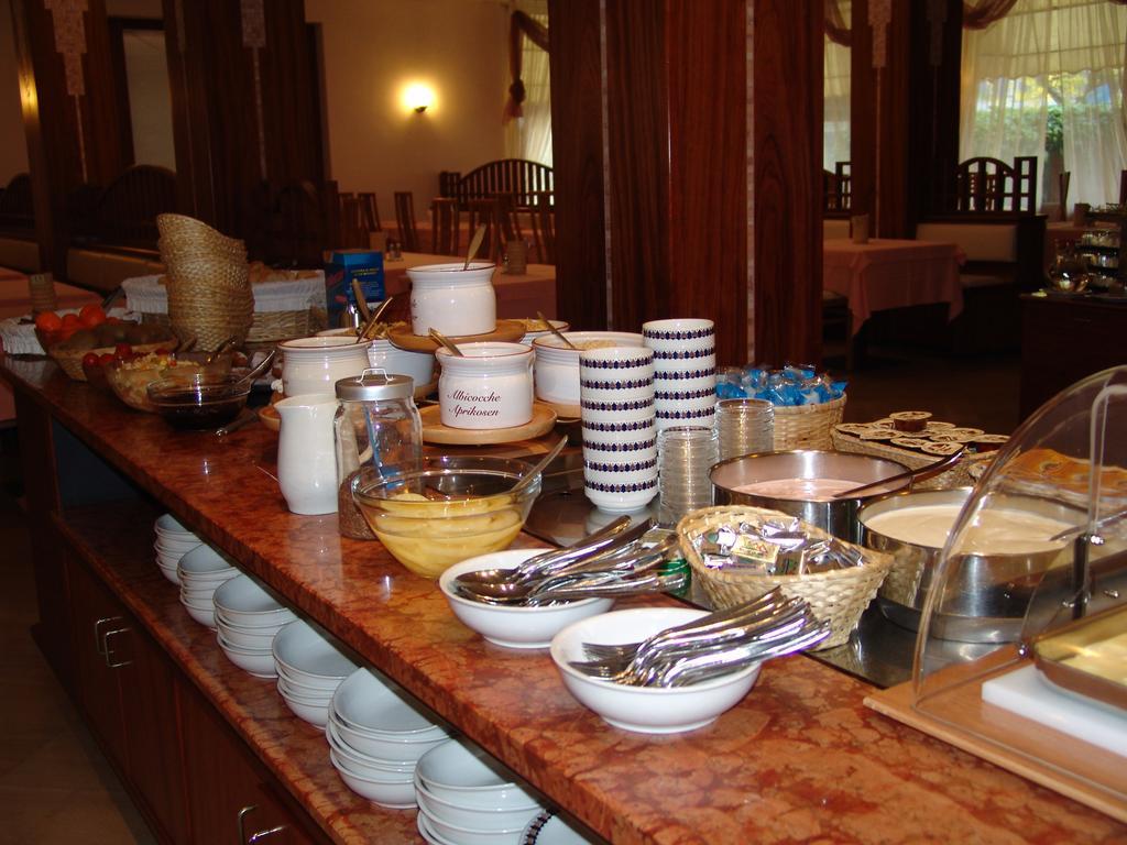 Hotel Excelsior Cervia Ngoại thất bức ảnh