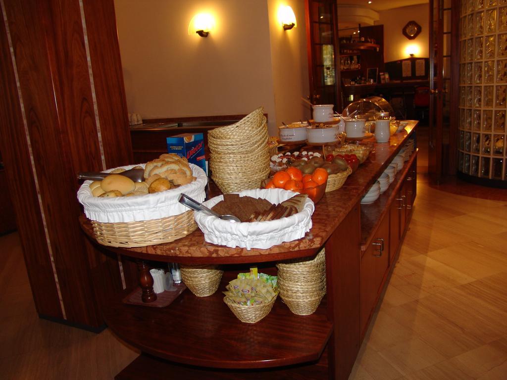 Hotel Excelsior Cervia Ngoại thất bức ảnh