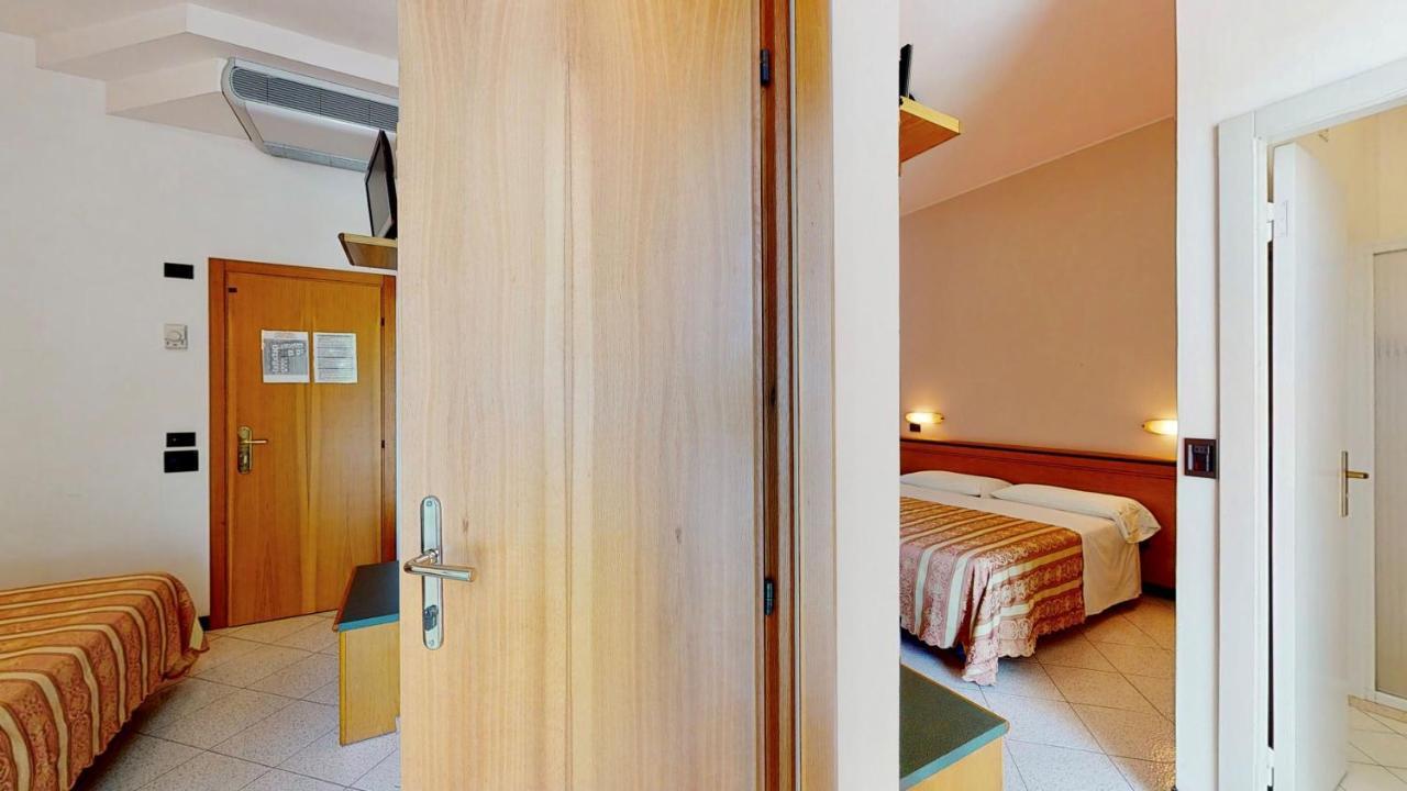 Hotel Excelsior Cervia Ngoại thất bức ảnh