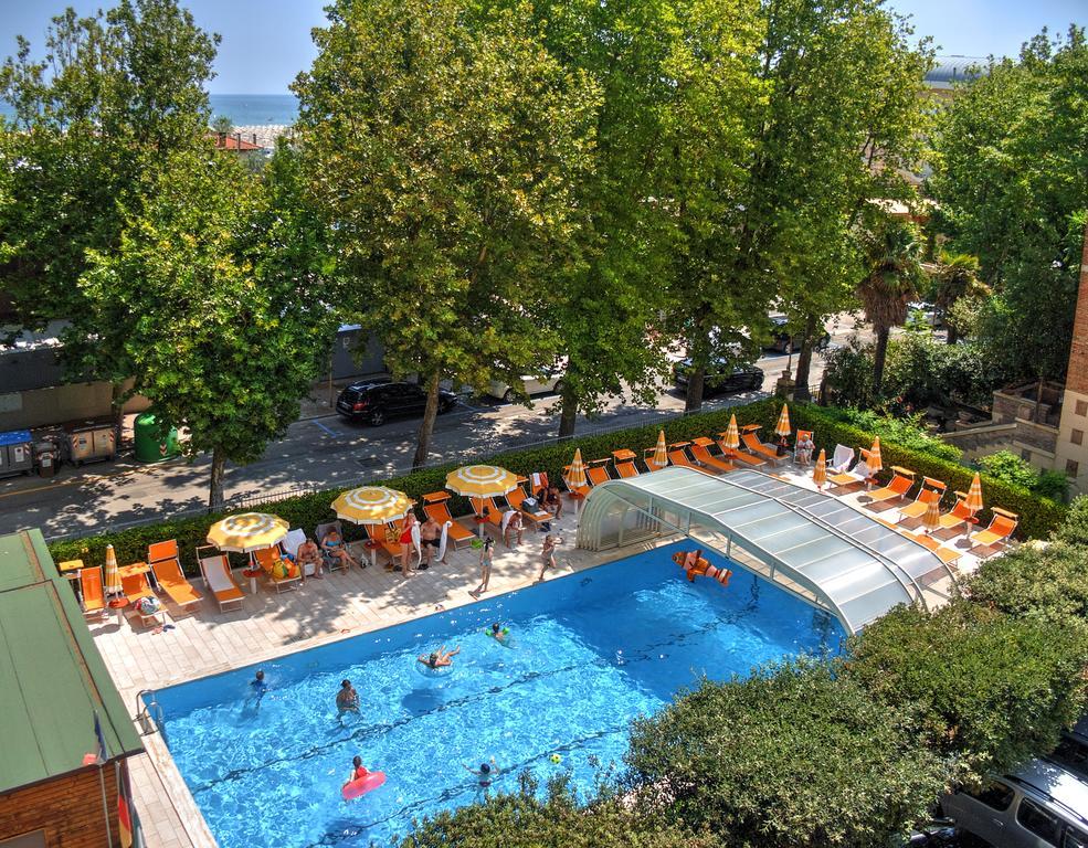 Hotel Excelsior Cervia Ngoại thất bức ảnh