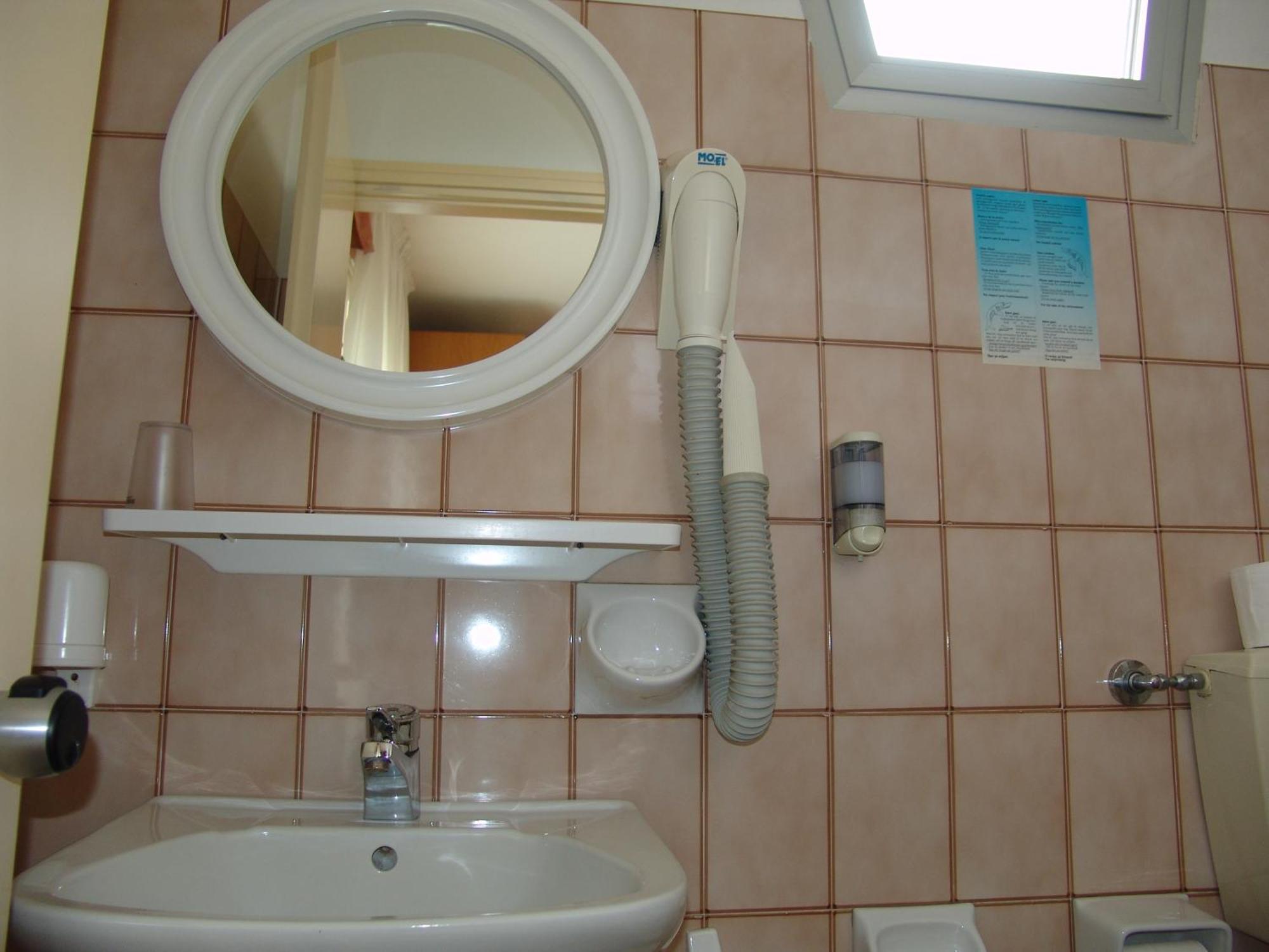 Hotel Excelsior Cervia Phòng bức ảnh