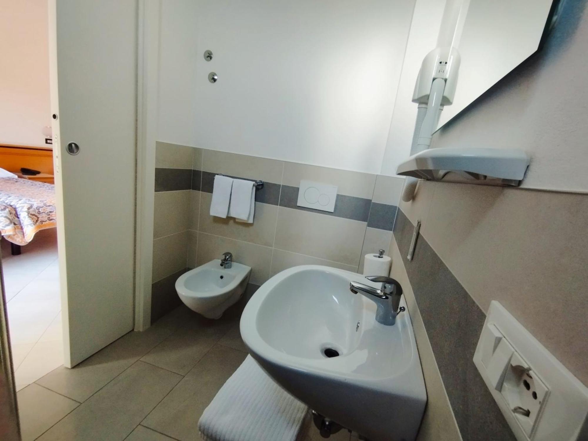 Hotel Excelsior Cervia Ngoại thất bức ảnh