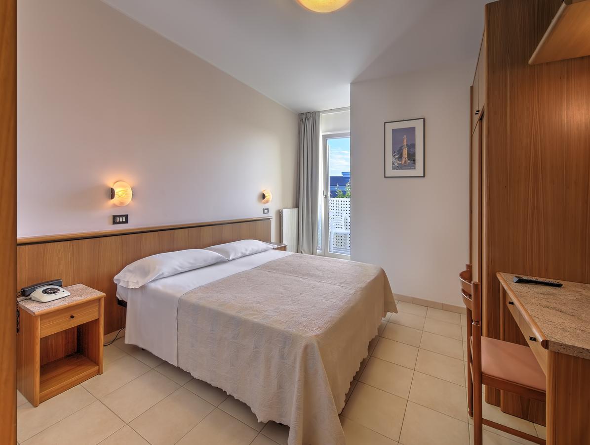 Hotel Excelsior Cervia Ngoại thất bức ảnh